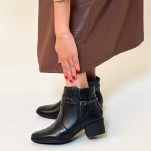 Bota Couro Com Salto