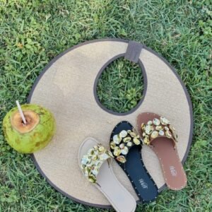 Rasteira Com Apliques de Metal